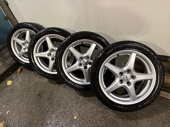 Volkswagen Golf VII 16 of 16