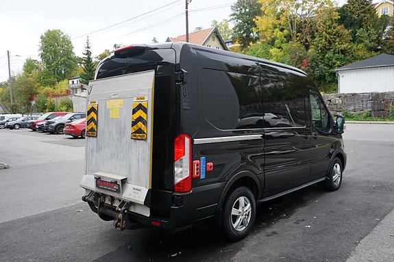 Ford Transit 8 of 30