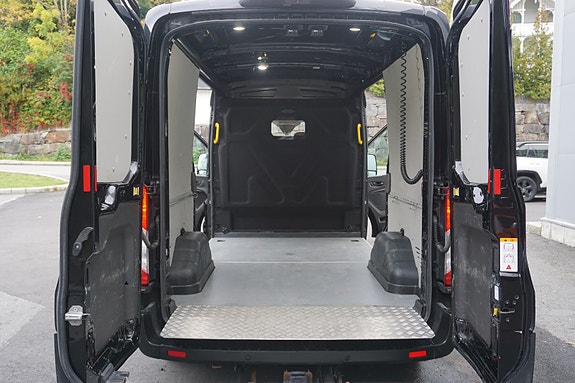 Ford Transit 15 of 30