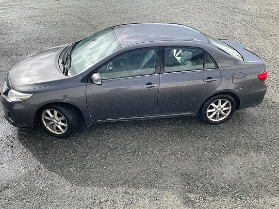 Toyota Corolla 25 of 30