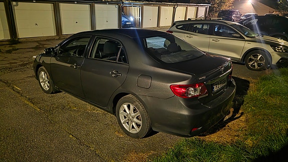 Toyota Corolla 5 of 30