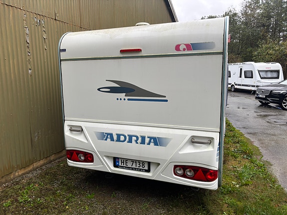 Adria Adora 552 UK 3 of 25