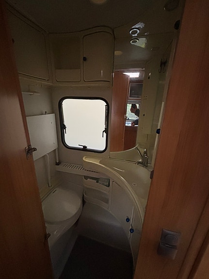 Adria Adora 552 UK 8 of 25