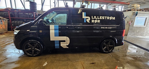 Volkswagen Transporter 2 of 23