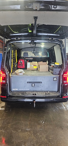 Volkswagen Transporter 17 of 23