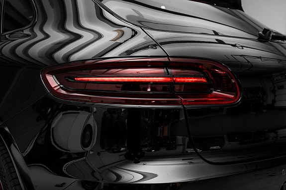 Porsche Macan GTS 14 of 30