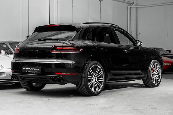 Porsche Macan GTS 10 of 30