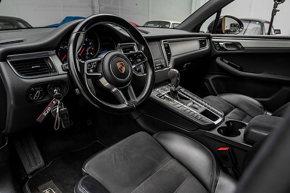 Porsche Macan GTS 18 of 30
