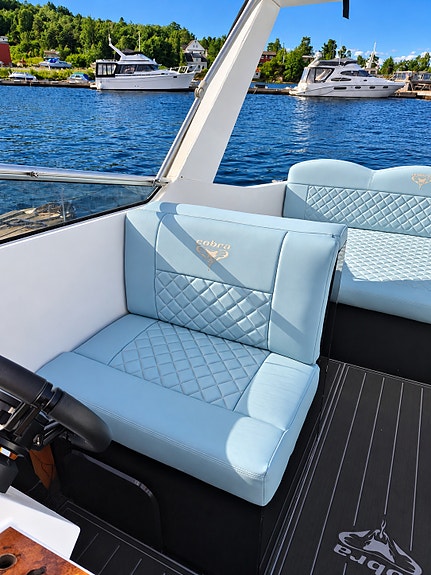 Cobra 28 Offshore- Diesel 3 of 10