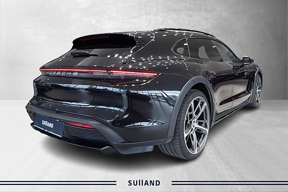 Porsche Taycan 23 of 30