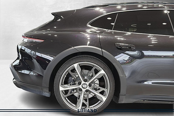 Porsche Taycan 4 of 30