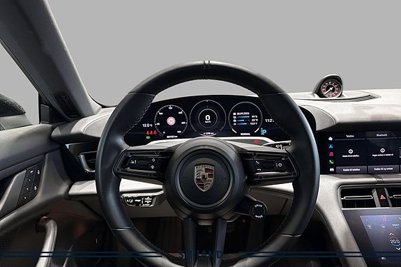 Porsche Taycan 9 of 30