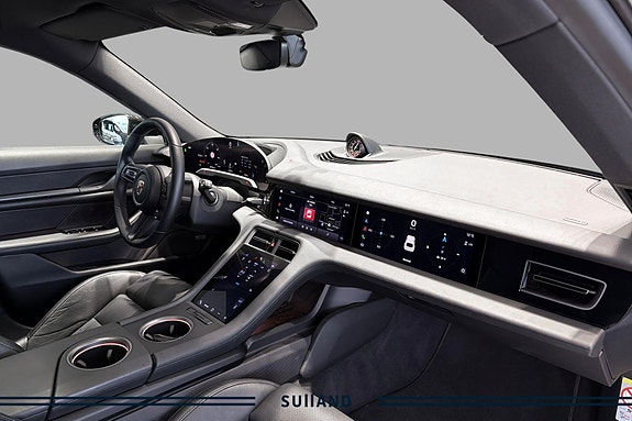 Porsche Taycan 13 of 30