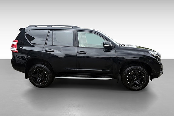 Toyota Land Cruiser 4 of 19