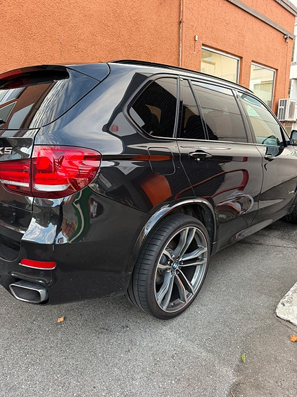 BMW X5 4 of 30