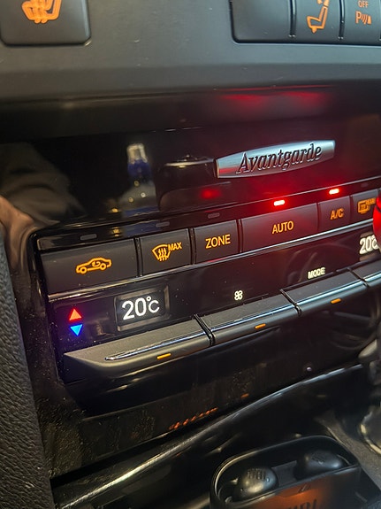 Mercedes-Benz E200 d 21 of 28