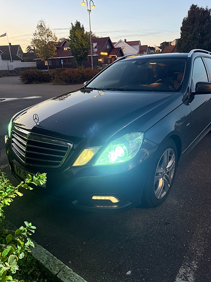 Mercedes-Benz E200 d 3 of 28