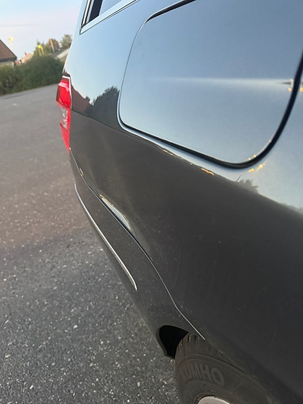 Mercedes-Benz E200 d 7 of 28