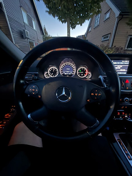 Mercedes-Benz E200 d 22 of 28