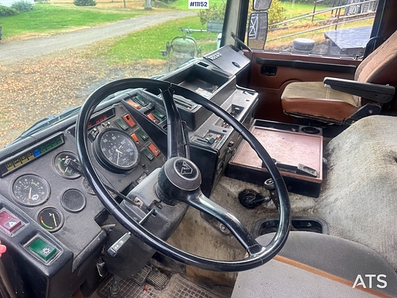 Volvo F10 6x2 Tippbil 22 of 28