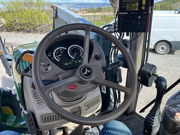 John Deere 6330 Premium 4 of 11