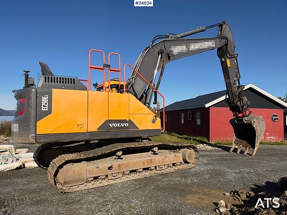 Volvo EC250EL Gravemaskin m/ GPS, Rototilt og 2 skuffer. SE VIDEO 7 of 30