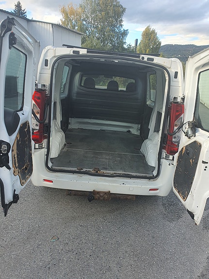 Toyota Proace 11 of 12