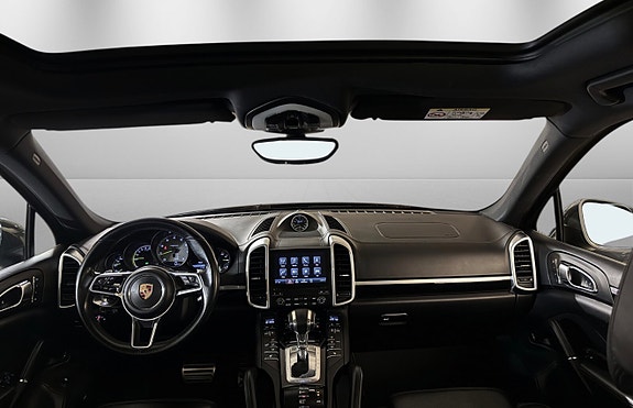 Porsche Cayenne S 25 of 27