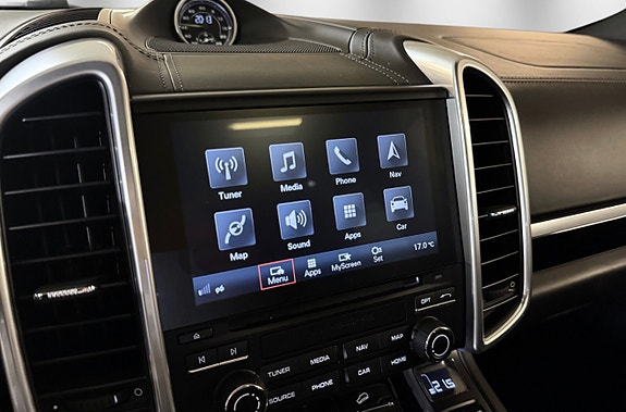 Porsche Cayenne S 21 of 27
