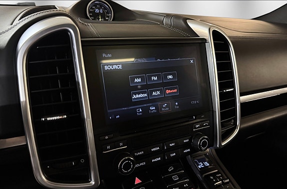 Porsche Cayenne S 20 of 27