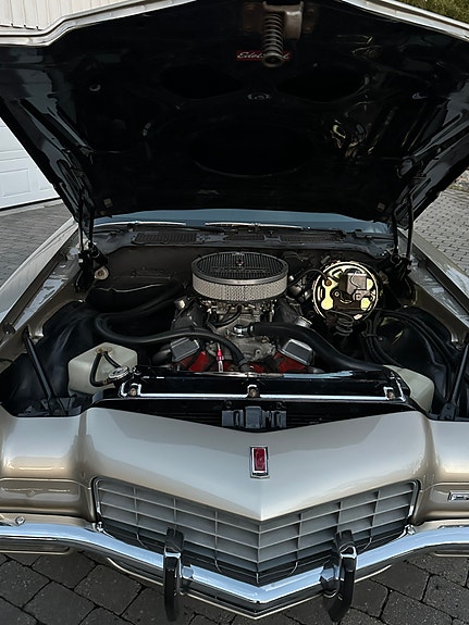 Chevrolet Camaro 18 of 23