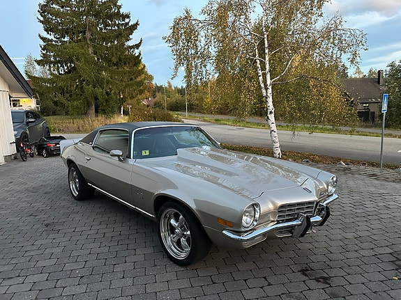 Chevrolet Camaro 8 of 23
