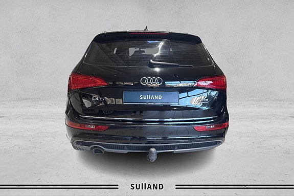 Audi Q5 4 of 24