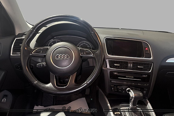 Audi Q5 9 of 24