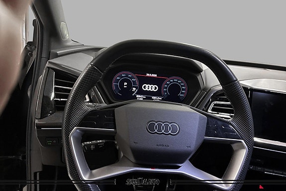 Audi Q4 e-tron 12 of 18