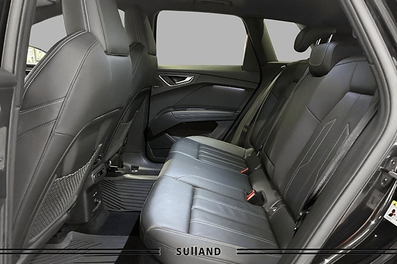 Audi Q4 e-tron 16 of 18