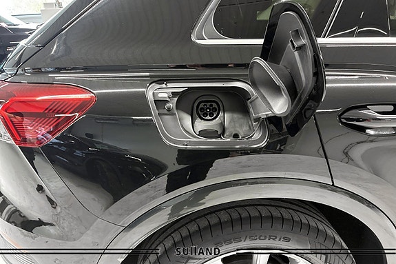 Audi Q4 e-tron 9 of 18