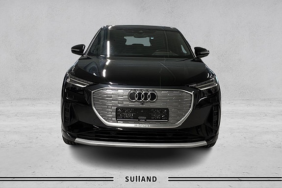 Audi Q4 e-tron 8 of 18