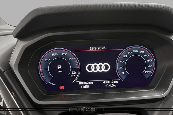 Audi Q4 e-tron 13 of 18