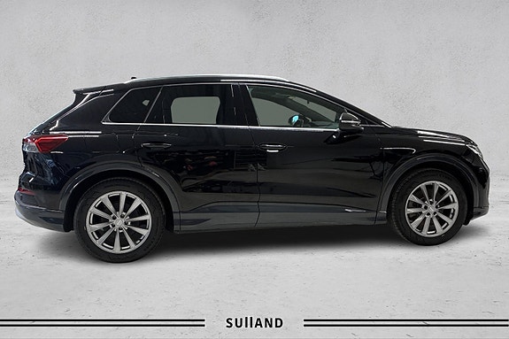 Audi Q4 e-tron 6 of 18