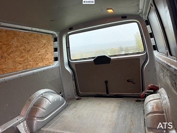 Volkswagen Transporter 26 of 30