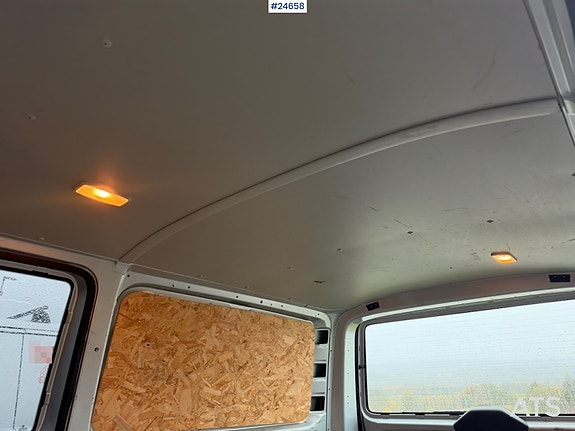 Volkswagen Transporter 27 of 30