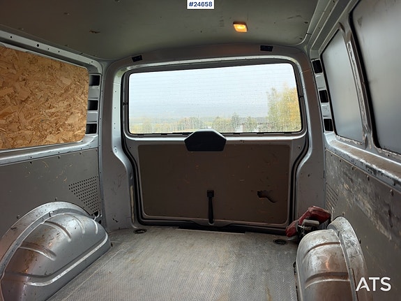 Volkswagen Transporter 22 of 30