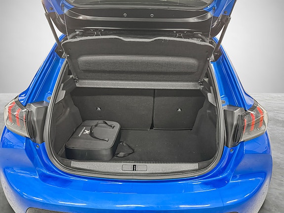 Peugeot 208 29 of 30