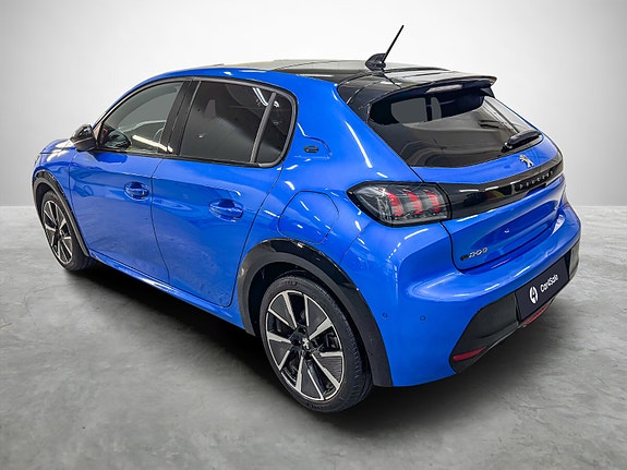 Peugeot 208 3 of 30