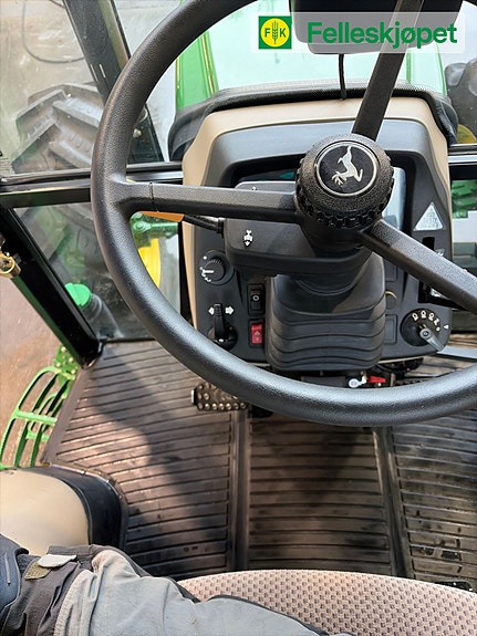 John Deere 5075E 9 of 22
