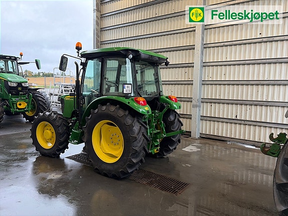 John Deere 5075E 22 of 22