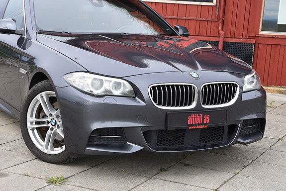 BMW 520d 2 of 30