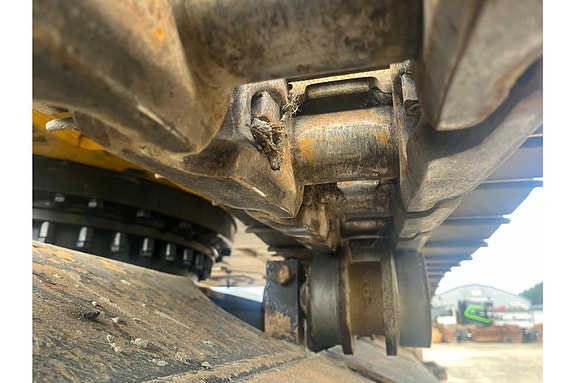 Cat 330-07C 18 of 30