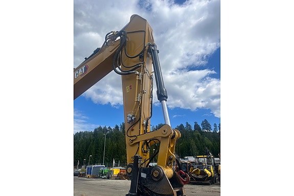 Cat 330-07C 14 of 30